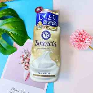 牛乳石硷沐浴露 美肌优雅花香持久新版480ml