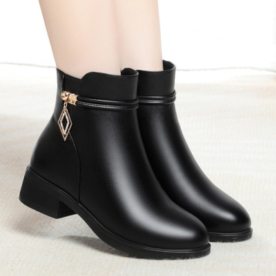 妈妈棉鞋秋冬季新款短靴女加绒粗跟防滑中跟女靴子中老年女士靴子