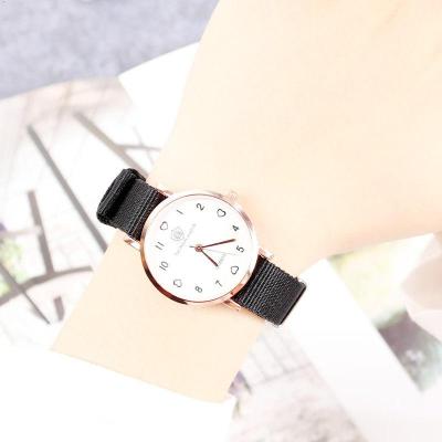 帆布带手表女学生韩版简约小巧森系复古少女心潮流百搭防水初中生同款