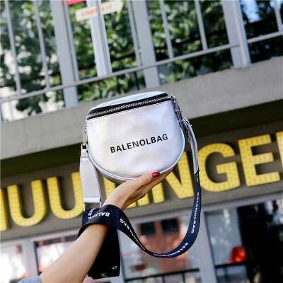 ins包斜跨包包女新款潮韩版百搭时尚宽带单肩斜挎水桶包-定制银色小号银色小号