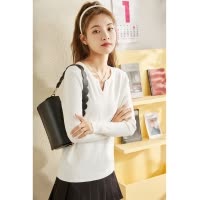[2.5折价66元]唐狮早秋新款打底衫女长袖上衣V领设计感小众别致漂亮小衫