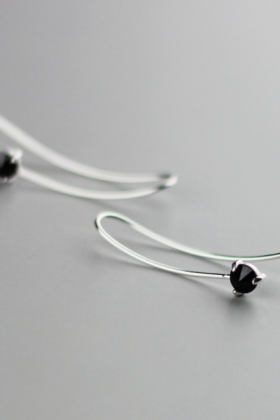 不过敏新款银饰耳钉男女款纯银个性简约耳环925耳夹长款精致黑色送女朋友老婆情人节七夕生日礼物