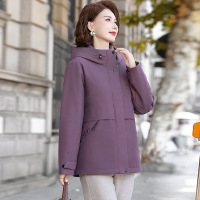 冬装新款妈妈羽绒服衣服时尚简约中老年人保暖鸭绒服50岁90绒外套