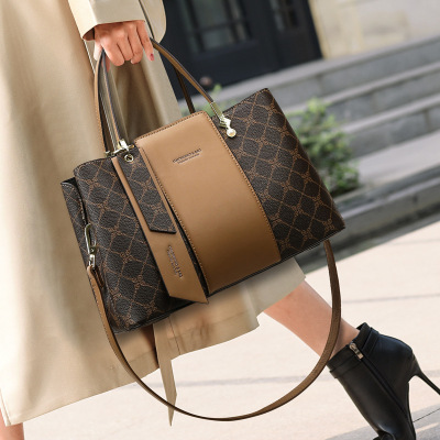 女士包包2022新款大气中年妈妈包单肩斜挎印花手提包大容量女