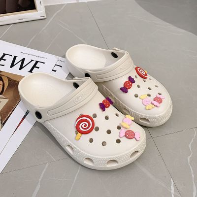 洞洞鞋女平底包头防滑外穿软厚底沙滩少女学生韩版凉鞋女夏季拖鞋威珺