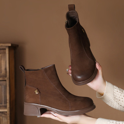 头层小牛皮复古马丁靴女新款百搭秋冬时尚平底软底女士短靴子