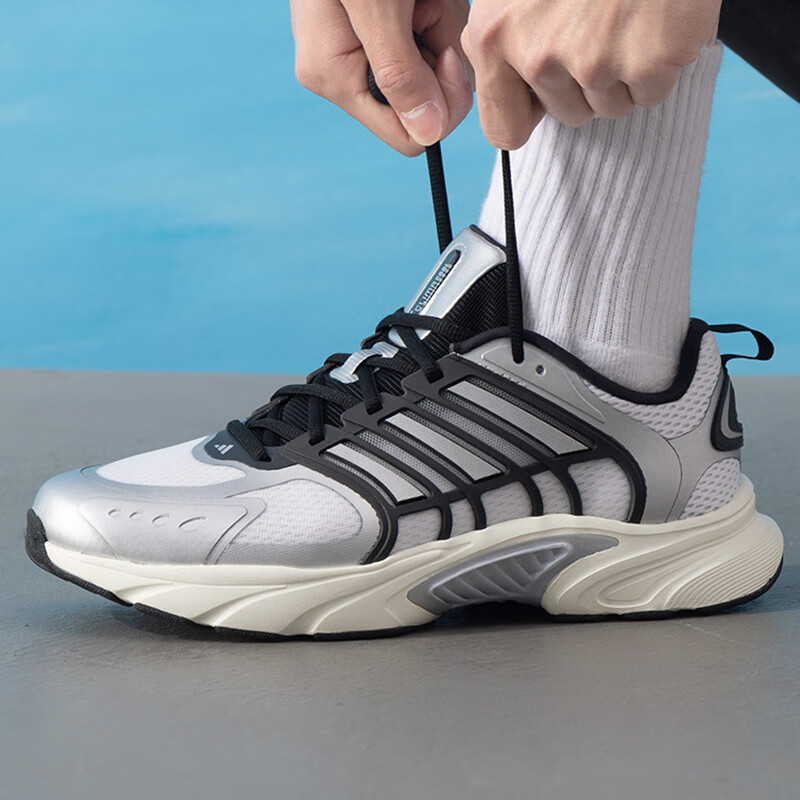 阿迪达斯(adidas)男鞋新款运动鞋轻质耐磨缓震清风透气休闲跑步鞋JQ4897 ZP