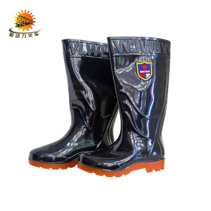 新动力火车 高筒靴 36-45 单位:双