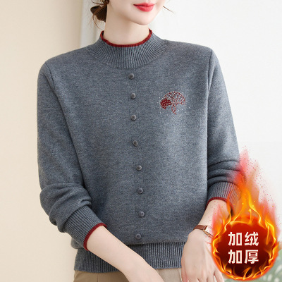 新款中老年女士妈妈装加绒加厚保暖女针织打底衫40-60岁中领上衣