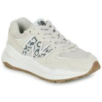 新百伦(New Balance)New Balance休闲运动鞋百搭时尚女款轻便跑鞋