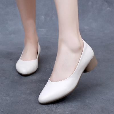 尖头浅口单鞋女25春夏新款简约气质一脚蹬工作鞋真皮通勤女四季鞋