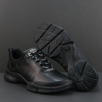 真皮运动鞋男新款秋季轻便透气黑色百搭休闲皮鞋户外旅游跑步