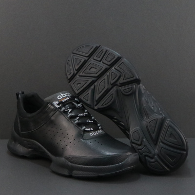 真皮运动鞋男新款秋季轻便透气黑色百搭休闲皮鞋户外旅游跑步