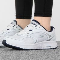 Skechers斯凯奇女鞋新款动感印花复古缓震运动跑鞋128280-BBK ZP