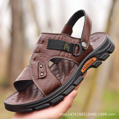 凉鞋男夏季新款休闲沙滩鞋男真皮防滑外穿两用凉拖鞋男32159