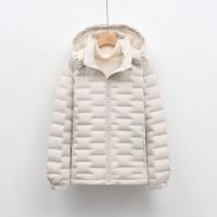 90绒新国标户外轻薄羽绒服女秋冬短款连帽轻便上衣外套_85281