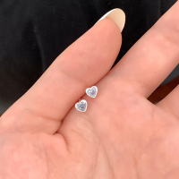 S999纯银迷你天蓝锆石爱心耳钉女生小巧精致耳环秀气学生耳饰送女朋友老婆情人节七夕生日礼物