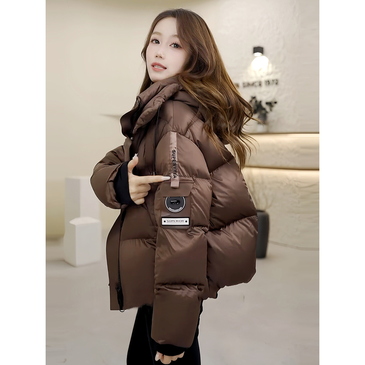 2025年冬季新款女韩版短款连帽羽绒棉服外套休闲宽松加厚棉袄棉衣