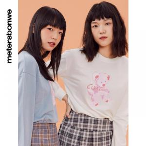 [1件5折价:69.5]美特斯邦威圆领卫衣女撞色小熊图案甜美落肩套头衫印花宽松