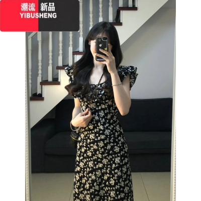 YIBUSHENG茶歇法式黑色飞袖碎花连衣裙子女2024季新款赫本风收腰吊带长裙