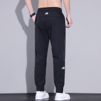 黑色百搭运动男士休闲裤柔软抗皱久穿不变形中青年四季束脚男长裤