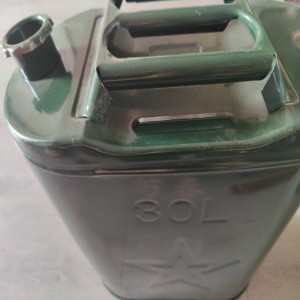 芍春 汽油桶30L