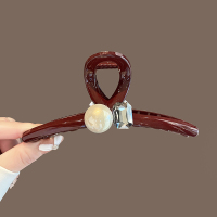 优雅高级感珍珠中号抓夹女2024新款后脑勺盘发鲨鱼夹发夹头饰送女朋友老婆情人节七夕生日礼物