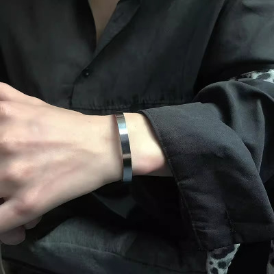 纯色极简光面手镯男女潮搭开口手环韩版个性冷淡风素圈手环不掉色送女朋友老婆情人节七夕生日礼物