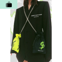 原创链条斜跨抽绳单肩包酷女孩工装蹦迪包包暗黑原宿嘻哈荧光迷你NEW LAKE女斜挎包
