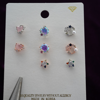 韩国进口耳饰耳环彩光圆形爱心五角星星圈形蝴蝶小耳骨钉旋转拧堵送女朋友老婆情人节七夕生日礼物