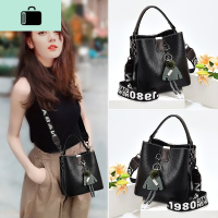 网红水桶包2020新款潮流行包包女单肩斜挎包女百搭大容量春夏女包NEW LAKE女斜挎包