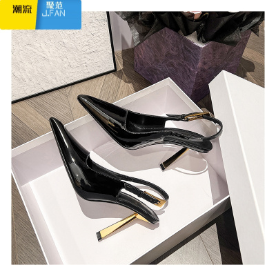 聚范2024新款高跟鞋女细跟包头凉鞋方头黑色漆皮气质床上调情单鞋