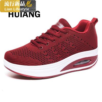 女鞋厚底网面透气2020春秋季新款健步妈妈鞋子气垫休闲运动摇摇鞋知义(ZHIYI)休闲鞋