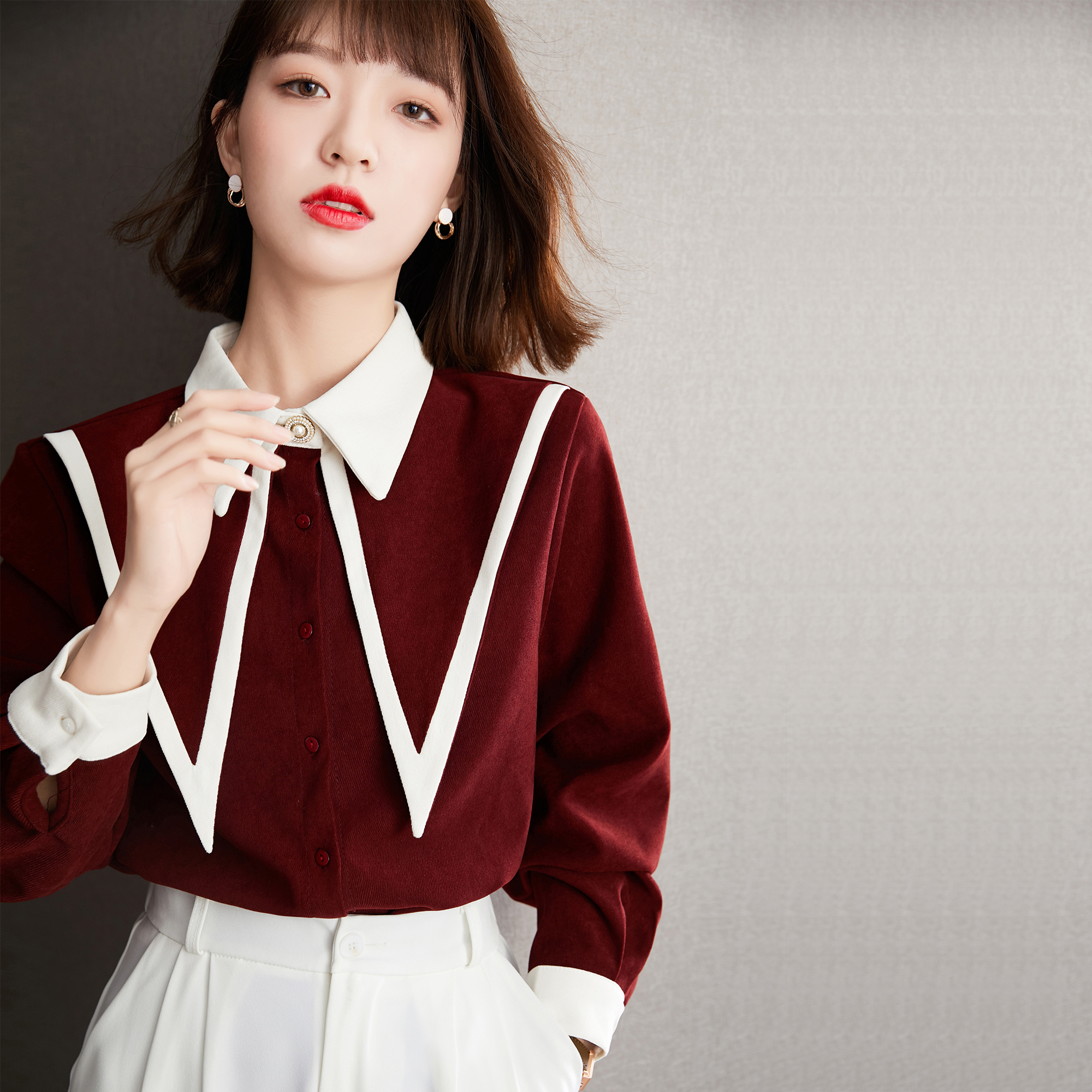 子沫雨2021春季新款复古法式灯芯绒衬衫女设计感小众长袖上衣通勤ol