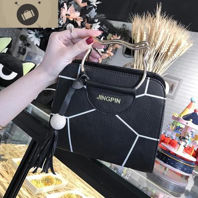 小包包2019新款斜挎包女韩版百搭流苏单肩包女包时尚手提包小方包艾狄伊娃手提包